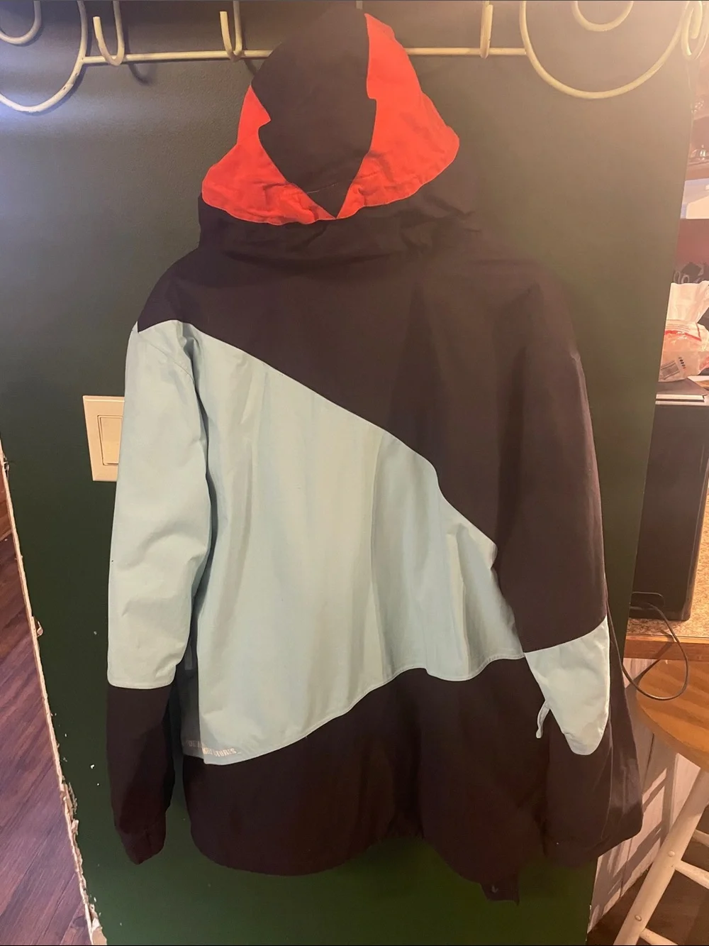 Analog Colorblock Snow Jacket in Light Blue, Red & Black Size Large